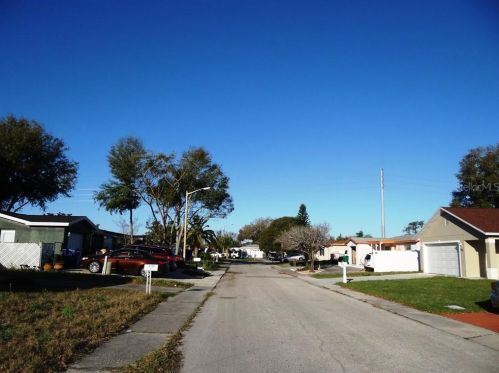 8154 Redfield Dr, Port Richey FL 34668-4247 exterior