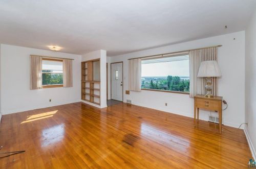 3117 Wicklow St, Duluth MN 55806-1333 exterior