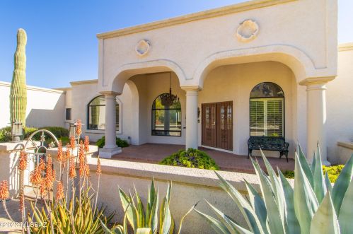 7147 Lemmon Rock Pl, Tucson AZ  85718-1332 exterior