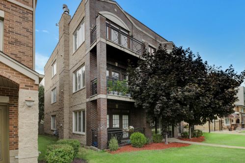 2606 75th Ct, Chicago, IL 60707-1424