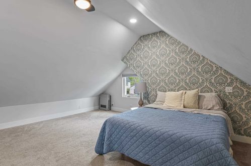 3 Broad Ave, Concord NH  03301-2734 exterior