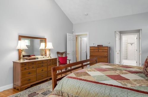 97 Gaskill St, Woonsocket RI 02895-1011 exterior