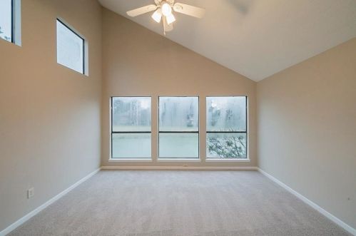 8102 Malardcrest Dr, Humble TX 77346-6127 exterior