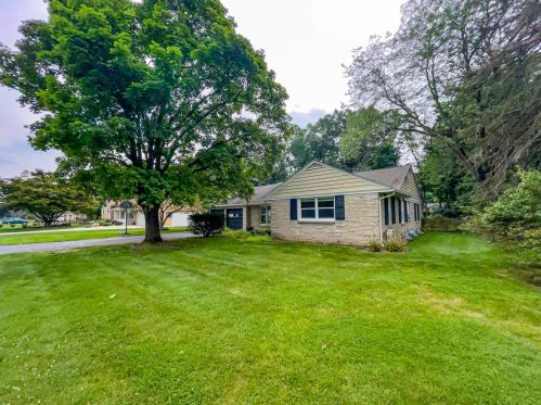 3129 Fleetwood Dr, Kalamazoo MI  49024-5606 exterior