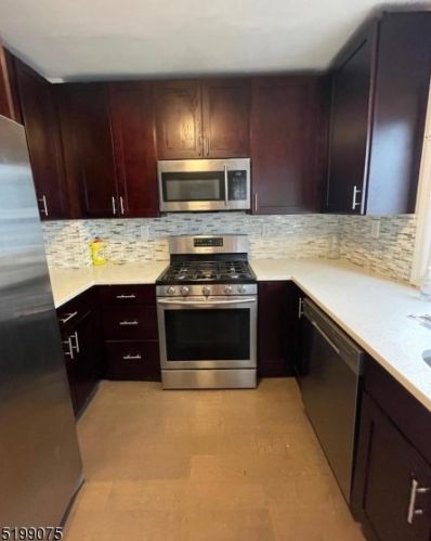 112 Woodside Rd, Maplewood NJ  07040-1951 exterior