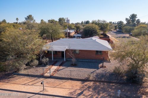 5002 1 St, Tucson AZ 85711-1507 exterior