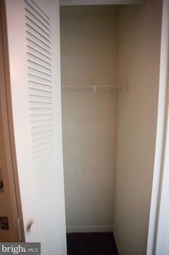 130 Arch St, Philadelphia PA  19106-2200 exterior