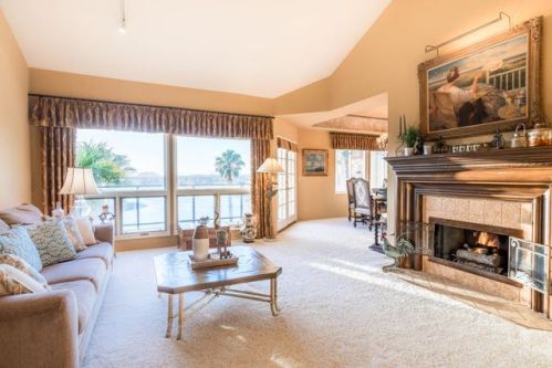 1749 Pearl Way, Oxnard, CA 93035-2939