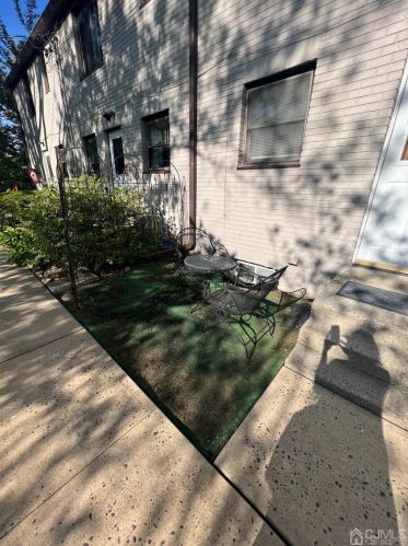 221 Rose St, Metuchen NJ  08840-2647 exterior