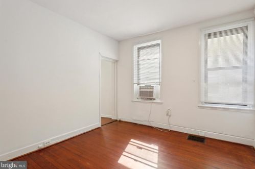 2115 Cumberland St, Philadelphia PA 19125-1718 exterior