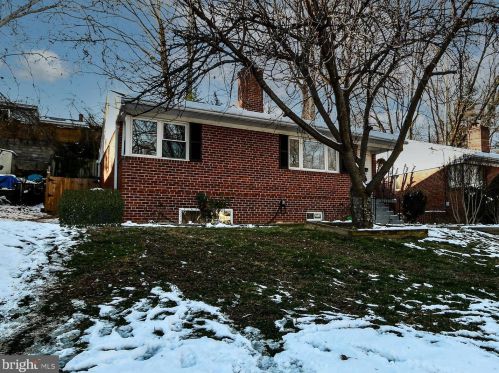 8708 Sundale Dr, Silver Spring, MD 20910-5038