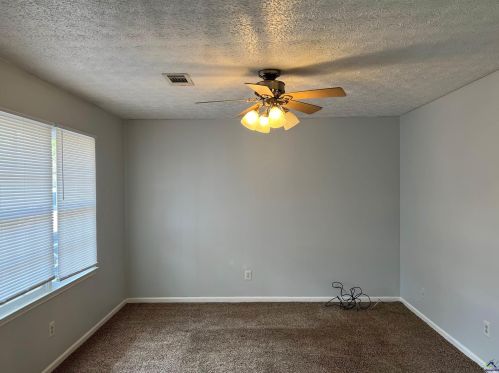 117 Scarborough Rd, Lithonia GA  31028-1334 exterior