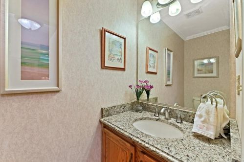 54 Campus Rd, Peekskill NY 10566-2567 exterior