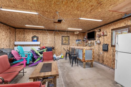 727 Chestnut St, Reed City MI  49677-1305 exterior