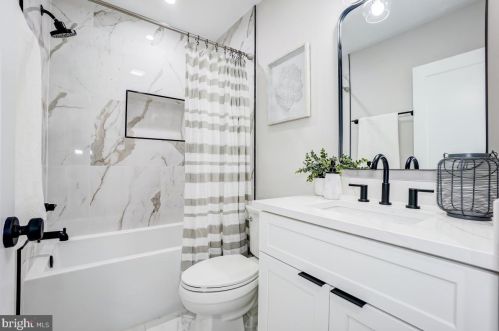 1624 D St, Washington DC  20003-2440 exterior