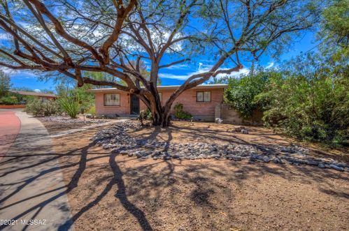 330 Avenida De La Vis, Tucson, AZ 85710-3752