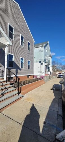 15 Colfax St, Providence RI 02905-3013 exterior