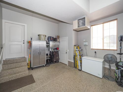 2161 Lorita Way, Sandy UT 84093-6514 exterior