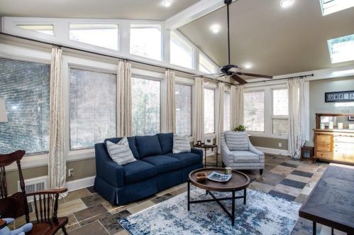 1401 Council Blf Dr, Atlanta GA 30345-4133 exterior