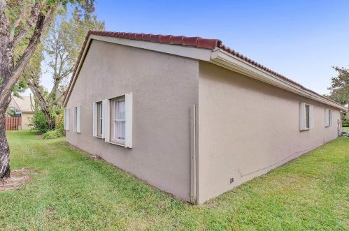 12203 Castle Pne Rd, Boynton Beach FL 33437-6019 exterior