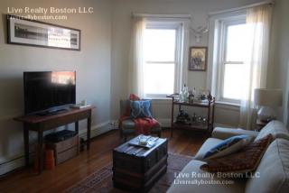 219 Winthrop Rd, Brookline MA  02445-4435 exterior