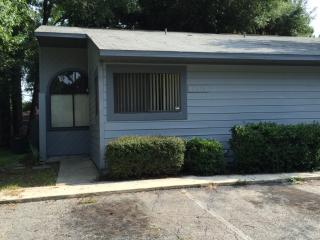 2934 38th Pl, Gainesville, FL 32608-6704