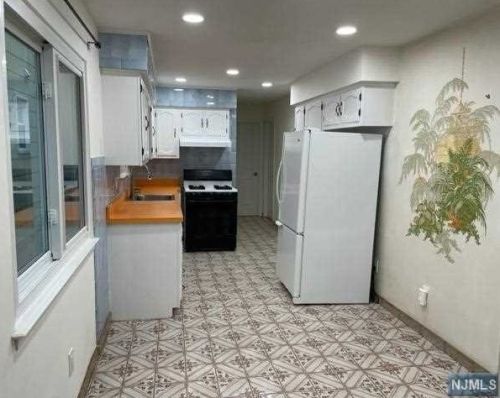 319 Essex St, East Newark NJ  07029-2119 exterior