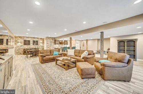 110 Pichelman Rd, Limerick PA 19468-2735 exterior