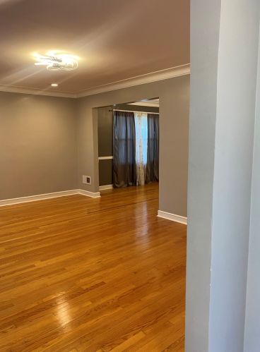 1701 85 St, Chicago IL 60617-2212 exterior