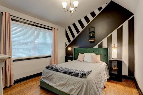 1898 Lisbon Dr, Atlanta GA  30310-4916 exterior