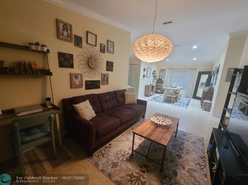 1970 Jamesport Dr, Fort Pierce FL  34953-4377 exterior