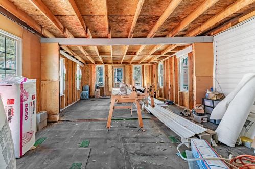 200 Main St, Pittsburgh PA 15215-2447 exterior