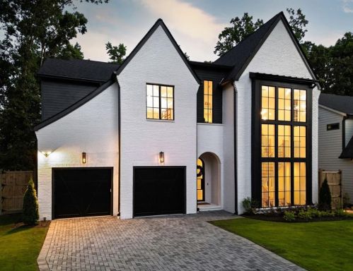 1515 Grant Dr, Atlanta GA  30319-3529 exterior