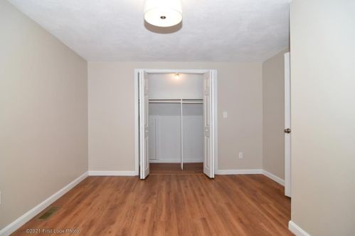 3 Marigold Cir, Providence RI 02904-3828 exterior