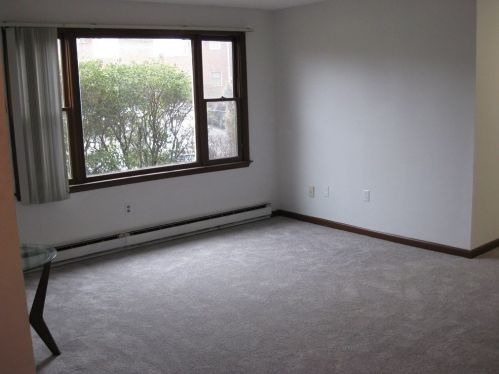 175 Homestead St, Manchester, CT 06042-3068