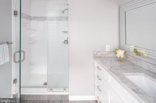 102 Kelly Ln, Media PA 19063-2018 exterior