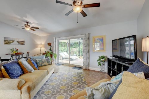 23 Las Flores, Boynton Beach FL 33426-8808 exterior