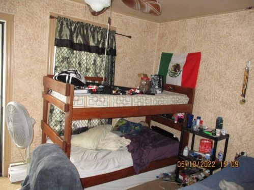 5607 Maplewood Ave, Chicago IL 60659-5111 exterior