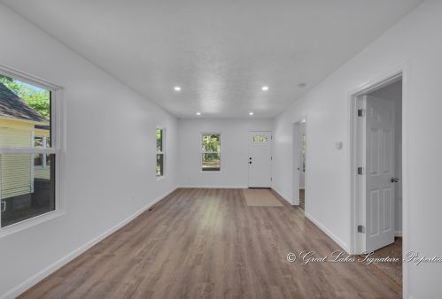 1632 Dyson St, Meskegon MI  49442-5722 exterior