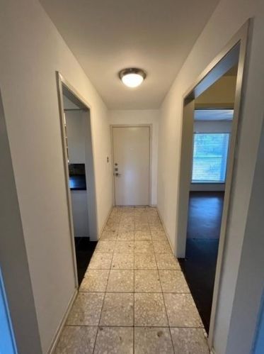 10204 Aspen St, Austin TX  78758-5104 exterior