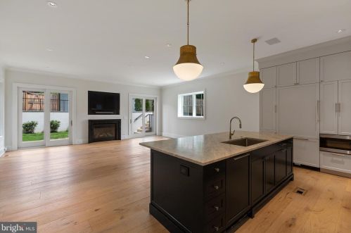 4929 Sherier Pl, Washington DC  20016-3319 exterior