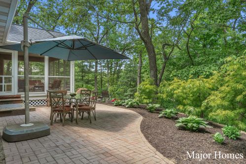 4199 Knapp St, Grand Rapids MI exterior