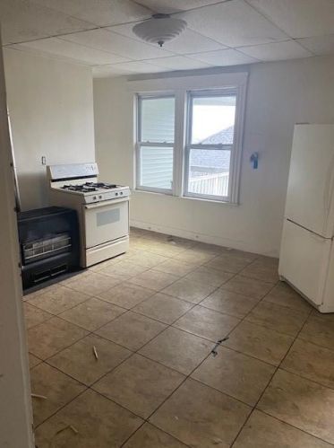 294 Rhode Is Ave, Woonsocket RI 02895-5576 exterior