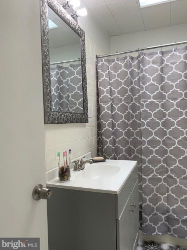 828 Mcdowell Ave, Chester PA 19013-6231 exterior