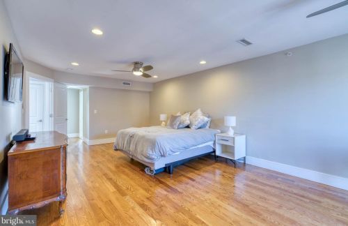 606 Christian St, Philadelphia PA 19147-2901 exterior