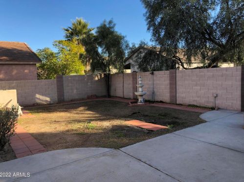 15109 29 St, Phoenix AZ 85042-8214 exterior