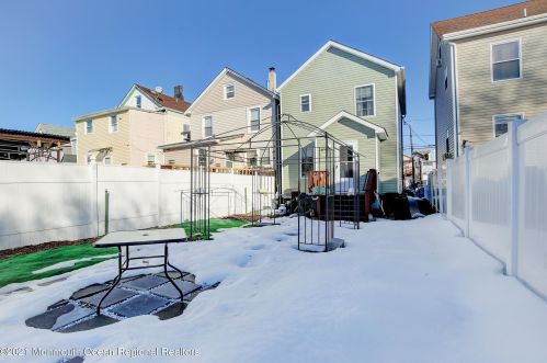 481 Miller St, Perth Amboy NJ 08861-3476 exterior