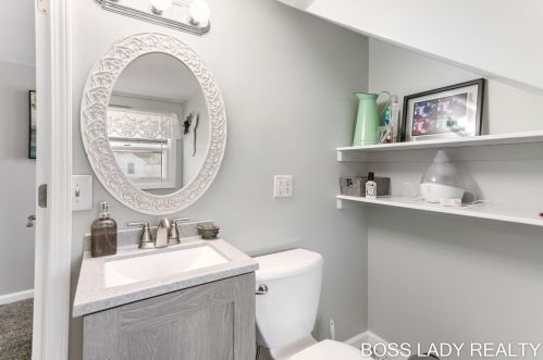 183 Muskegon St, Cedar Springs MI 49319-9594 exterior