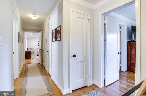 1841 Birch Rd, Mc Lean VA 22101-5317 exterior