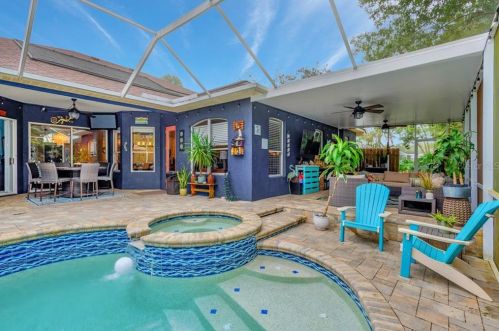 15410 Heathridge Dr, Tampa FL 33625-1638 exterior